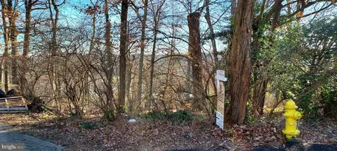 28 Th St S, Arlington, VA 22202