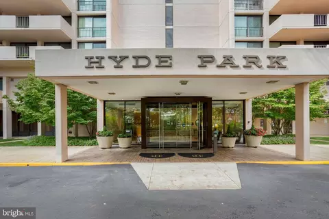 4141 N Henderson Rd #123, Arlington, VA 22203