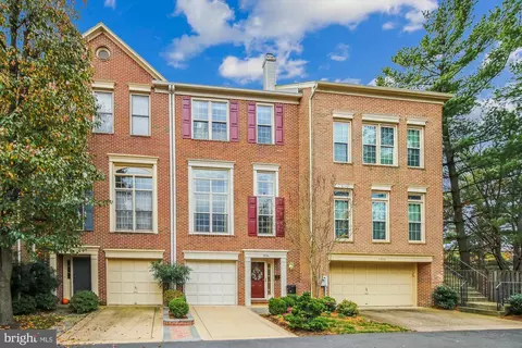1936 N Daniel St, Arlington, VA 22201