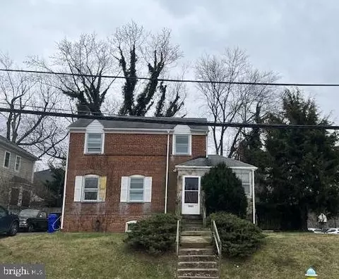 5224 28th St N, Arlington, VA 22207