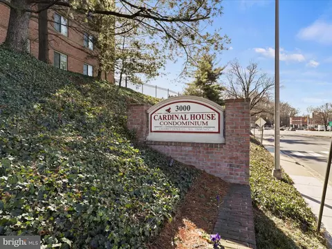 3000 Spout Run Pkwy #D312, Arlington, VA 22201