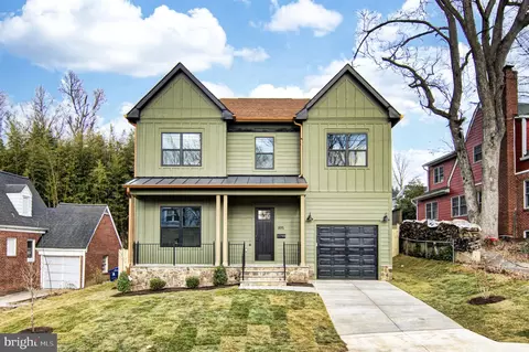 895 N Kentucky St, Arlington, VA 22205