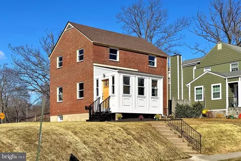 124 S Park Dr, Arlington, VA 22204