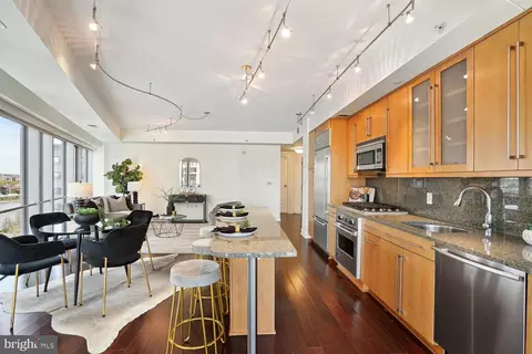 1111 19th St N #1708, Arlington, VA 22209