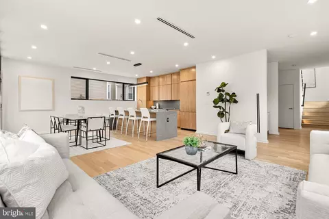 4515 Washington Blvd, Arlington, VA 22201