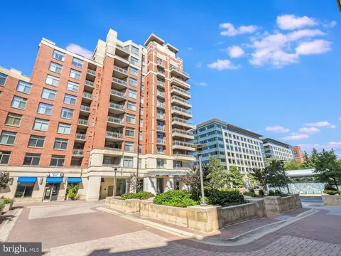 3600 S Glebe Rd #329W, Arlington, VA 22202