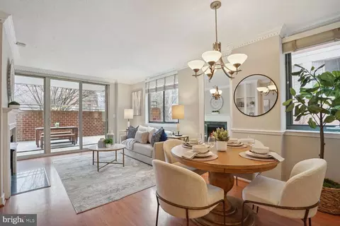 1050 N Taylor St #1-102, Arlington, VA 22201