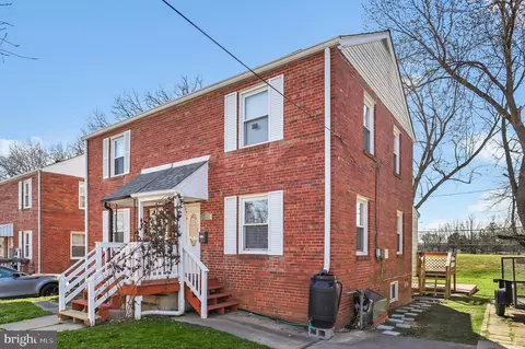 2024 S Oakland St, Arlington, VA 22204