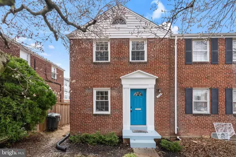 716 N Oakland St N, Arlington, VA 22203