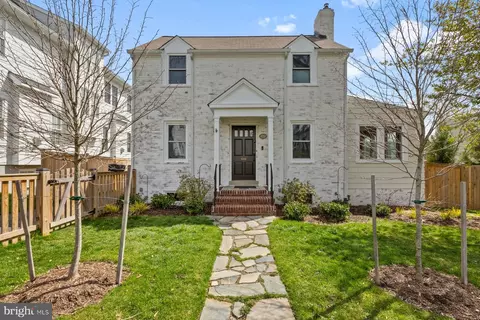 2027 N Utah St, Arlington, VA 22207