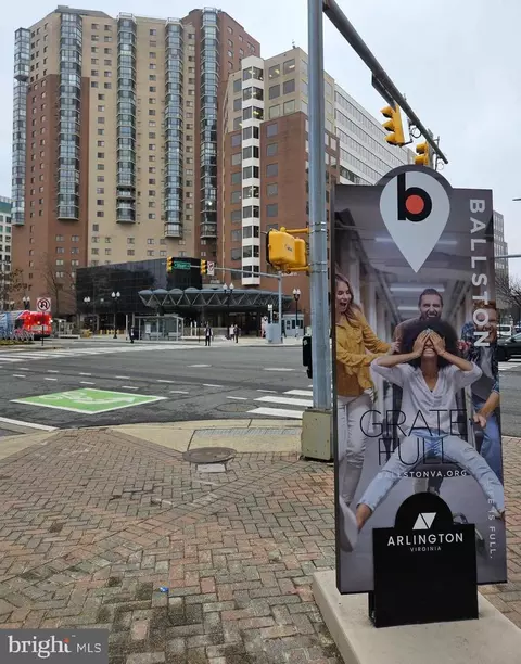 900 N Stafford St #1903, Arlington, VA 22203
