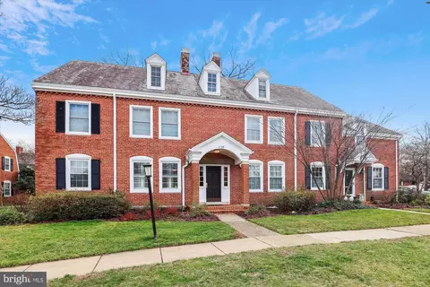4108 33rd St S #A1, Arlington, VA 22206