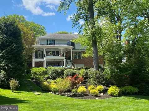3601 N Peary St, Arlington, VA 22207