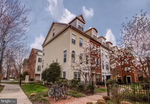 420 Thomas St N, Arlington, VA 22203