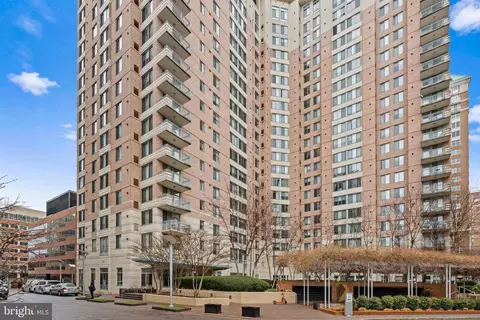 851 N Glebe Rd #103, Arlington, VA 22203