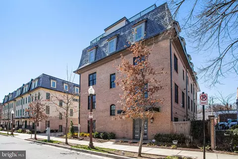 1140 N Stuart St, Arlington, VA 22201