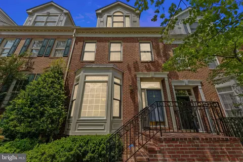 1507 22nd St N, Arlington, VA 22209