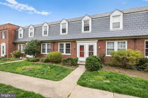 2600 16th St S #738, Arlington, VA 22204