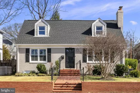 4601 2nd St S, Arlington, VA 22204