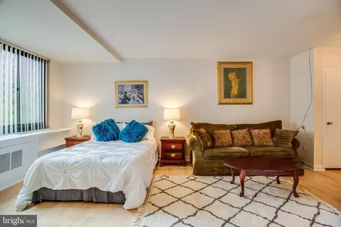 1021 Arlington Blvd #537, Arlington, VA 22209