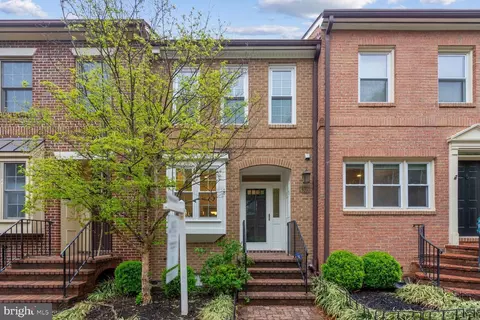 4309 11th St N, Arlington, VA 22201