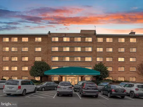 5101 8th Rd S #101, Arlington, VA 22204