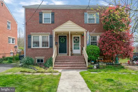 855 N Burlington St, Arlington, VA 22203