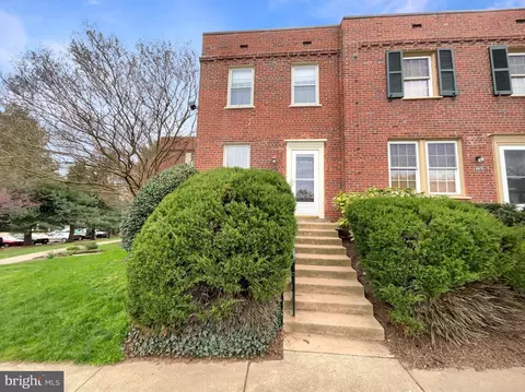 1600 S Barton St #746, Arlington, VA 22204
