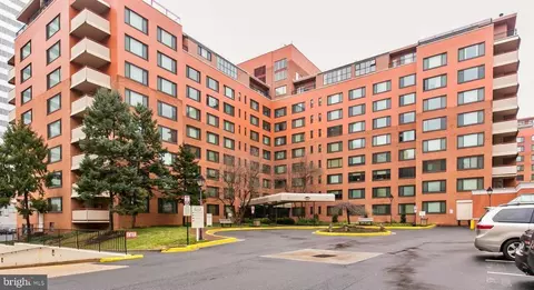 1021 Arlington Blvd #311, Arlington, VA 22209