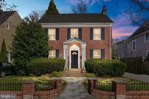 1423 N Highland St, Arlington, VA 22201