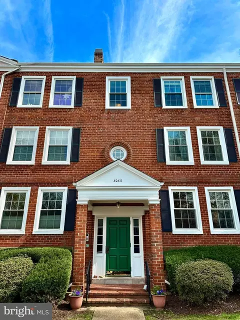 3033 S Columbus St #B1, Arlington, VA 22206