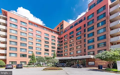 1011 Arlington Blvd #948, Arlington, VA 22209