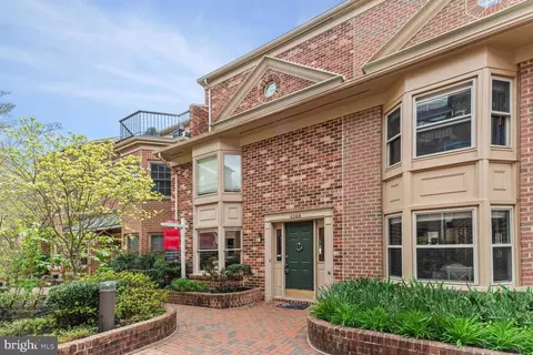 606 N A N Tazewell St, Arlington, VA 22203