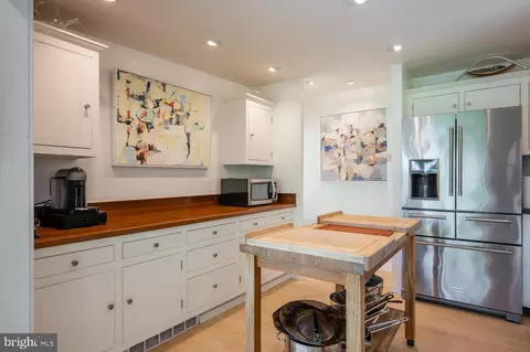 Kitchen - 3901 44th St N, Arlington, VA 22207 photo 1 of 4