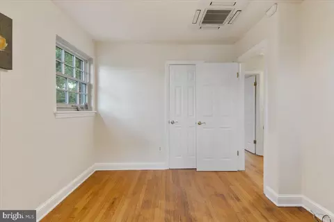 Other - 803 S Orme St, Arlington, VA 22204 photo 3 of 5