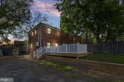 Exterior - 803 S Orme St, Arlington, VA 22204 photo 11 of 11