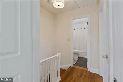 Entry Way - 803 S Orme St, Arlington, VA 22204 photo 1 of 1