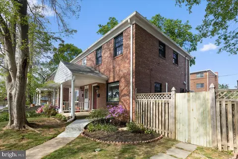 803 S Orme St, Arlington, VA 22204