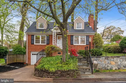 5401 11th St N, Arlington, VA 22205