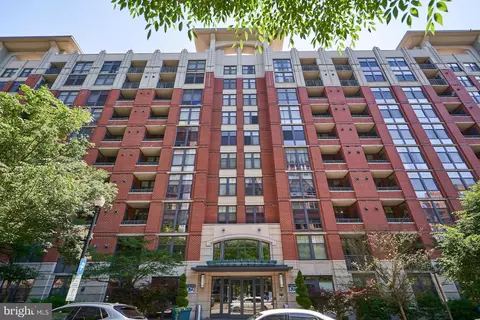 1021 N Garfield St #645, Arlington, VA 22201