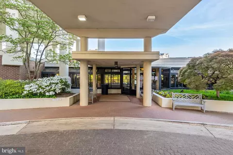 1600 N Oak St N #1612, Arlington, VA 22209