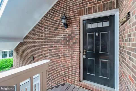 2596 S F S Arlington Mill Dr S #F, Arlington, VA 22206