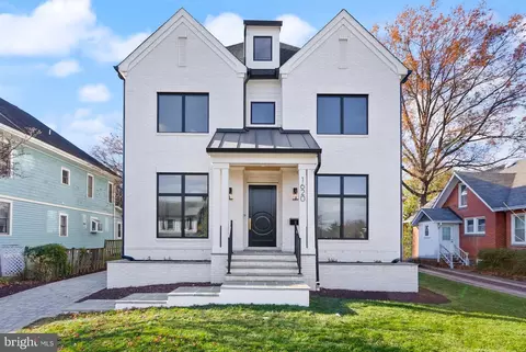 1620 N Garfield St, Arlington, VA 22201