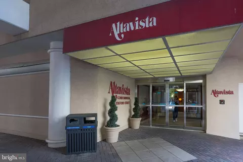 900 N Stafford St #2126, Arlington, VA 22203
