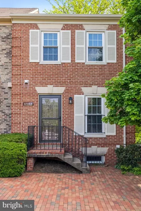 6705 Washington Blvd #A, Arlington, VA 22213