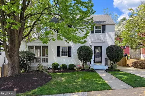 120 N Granada St, Arlington, VA 22203