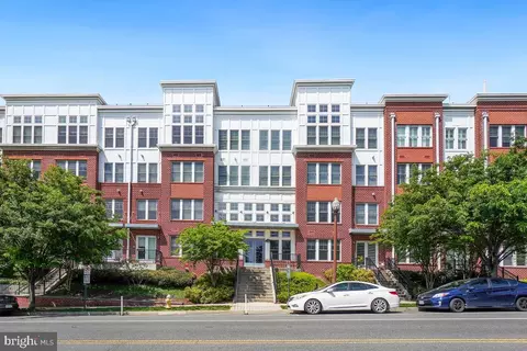 1418 N Rhodes St #B126, Arlington, VA 22209