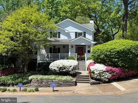 10 N Greenbrier St, Arlington, VA 22203