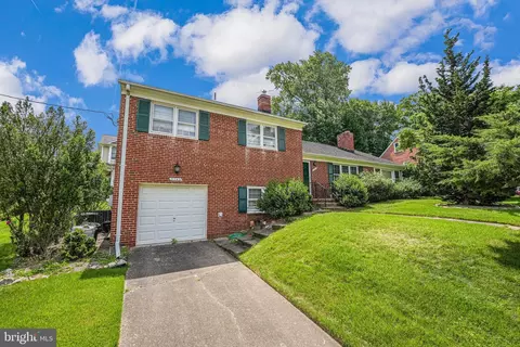 3743 N Delaware St, Arlington, VA 22207