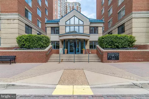 3835 9th St N #1001E, Arlington, VA 22203